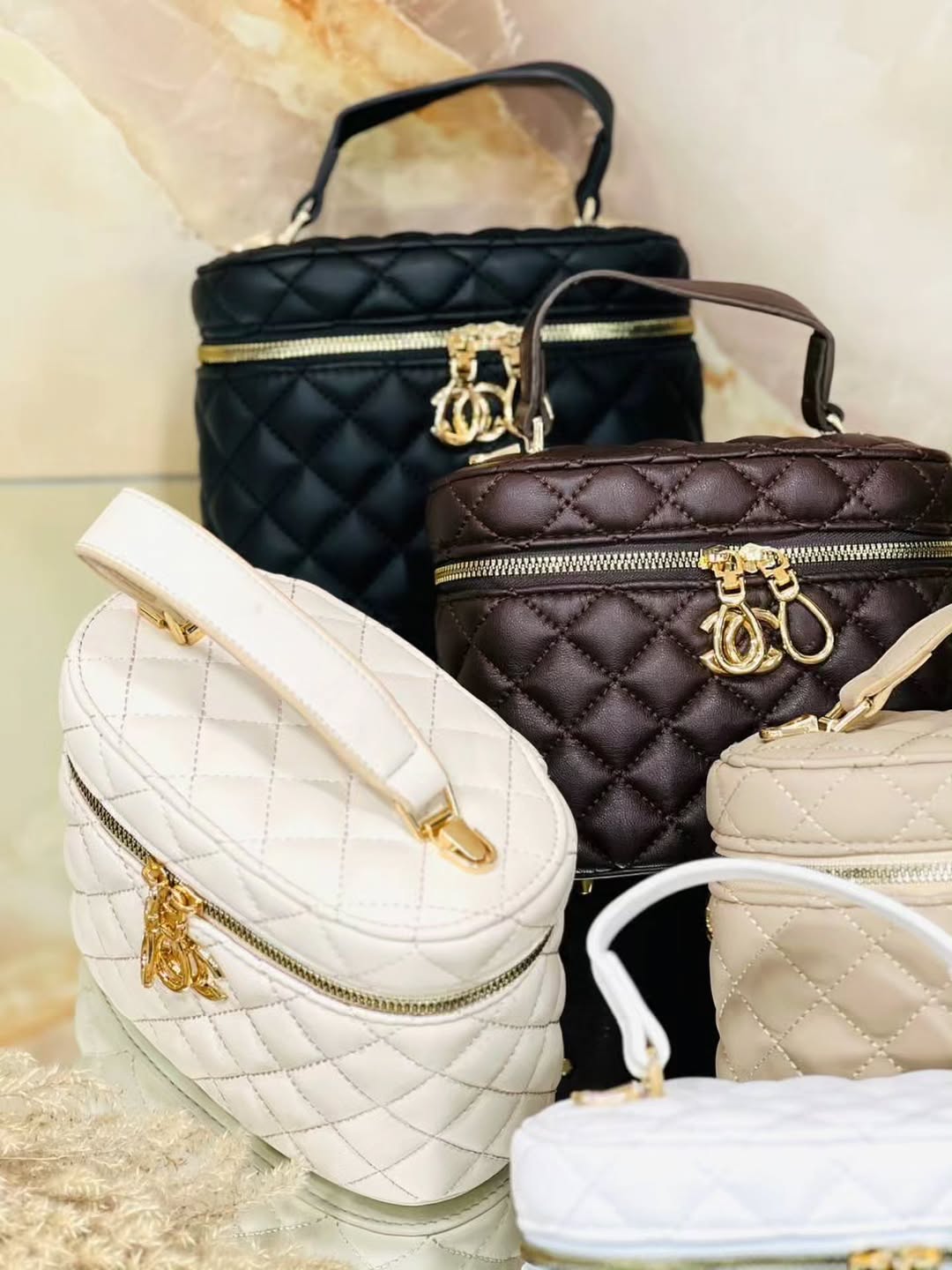 کیف گلدوزی شنل